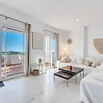 Valle Terrace With Golf And Mediterranean View 아파트 *